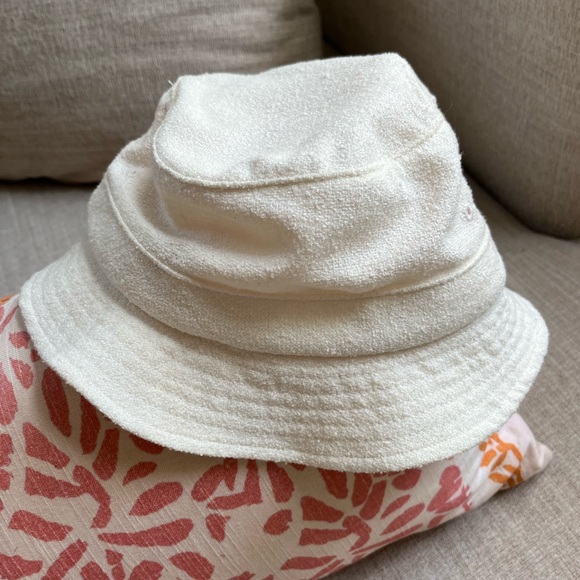 Loro Piana SUPREME Bucket Hat. Size: S/M - Picture 4 of 7